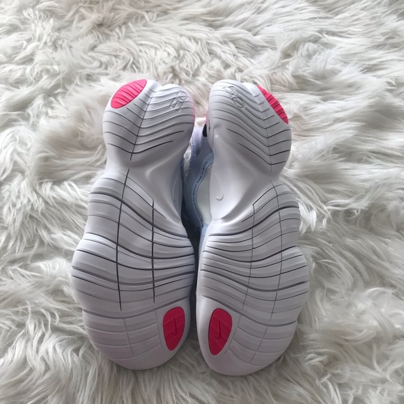 🌸 women’s Nike free shoes 🌸 - Picture 7 of 7